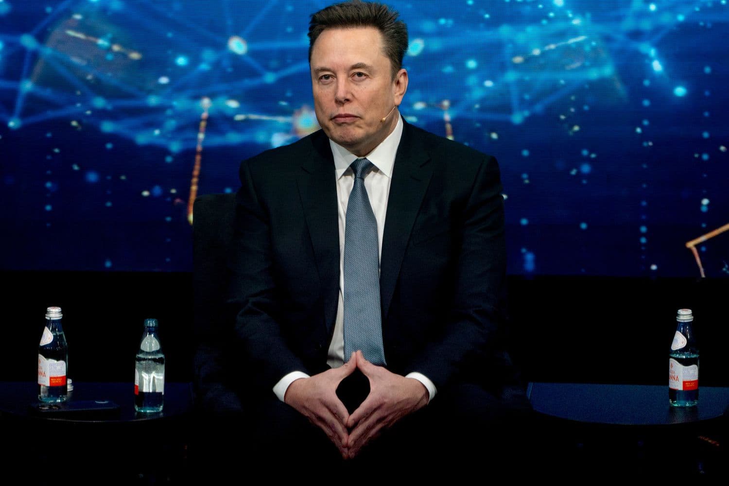 Elon Musk promises free SpaceX shares to all US children