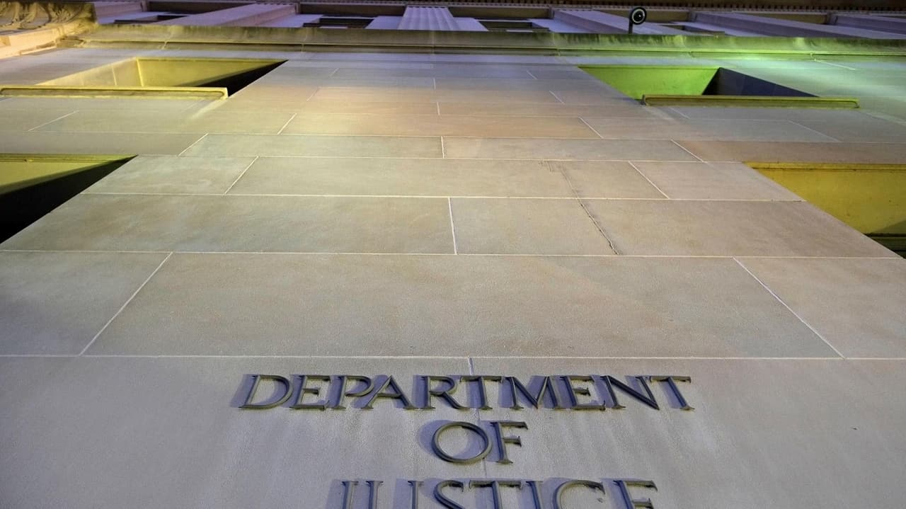 Second prosecutor steps down from Trump probe