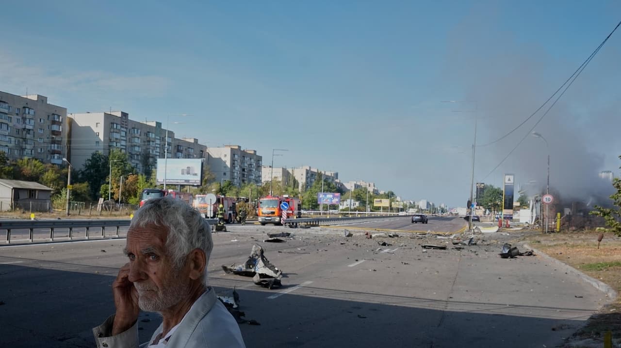 3 Dead in Russian Attacks on Ukraine