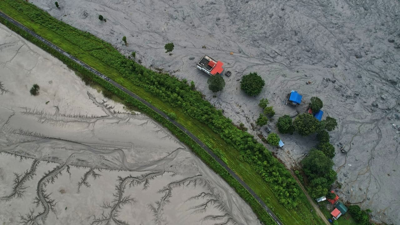 Nepal-Tibet Floods Death Toll Rises