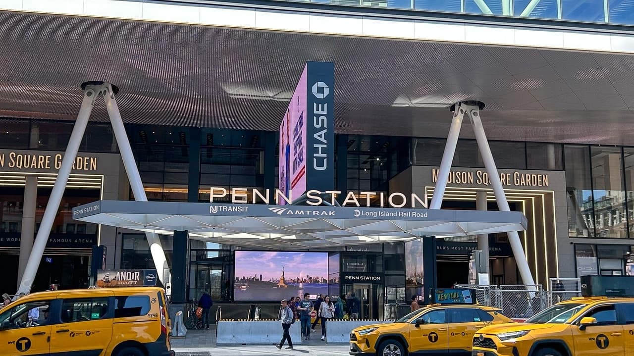 MTA: LIRR unaffected by Penn fire