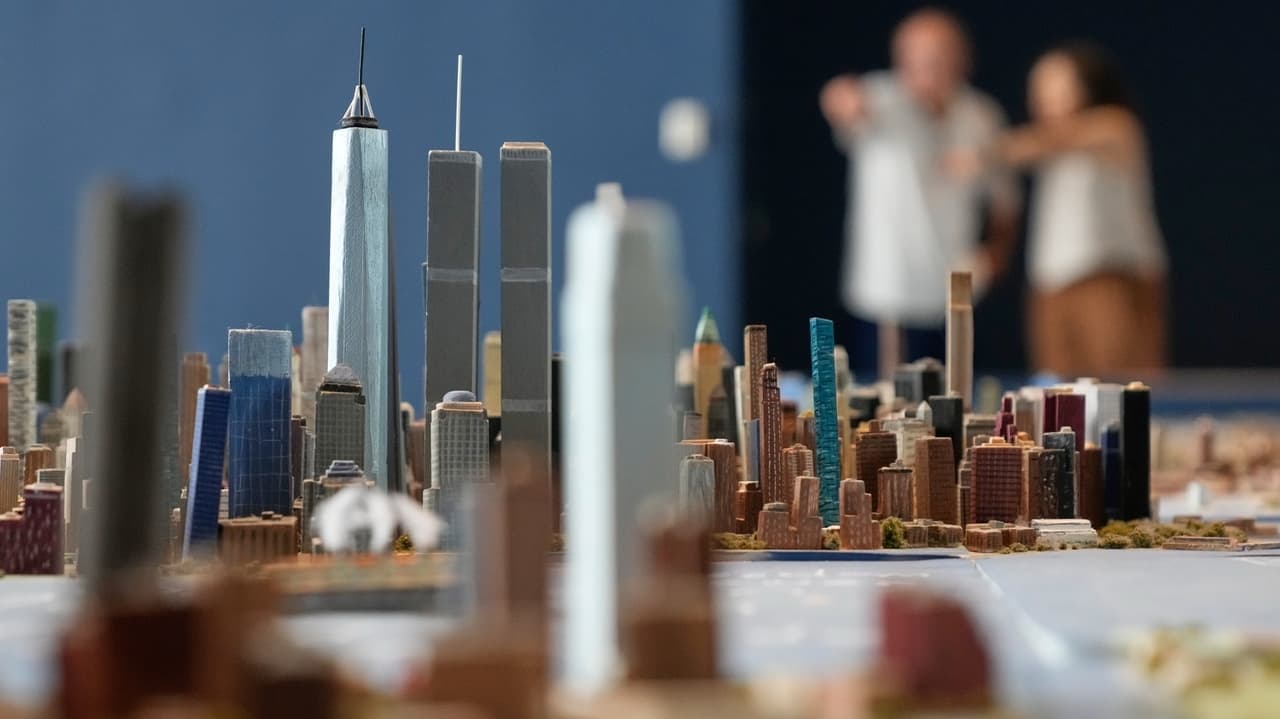سائق يبدأ عرض نموذج نيويورك في المتحف