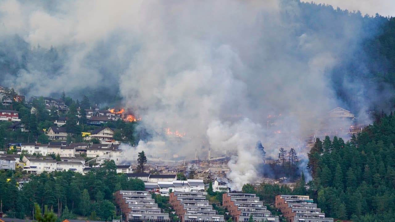 Fire Destroys 100 Homes in Norway