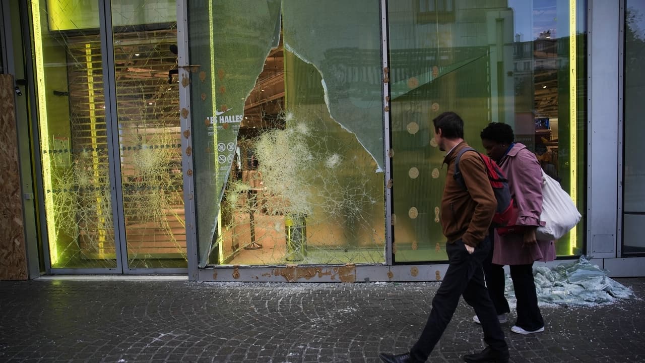 Paris calm returns amid riot crackdown