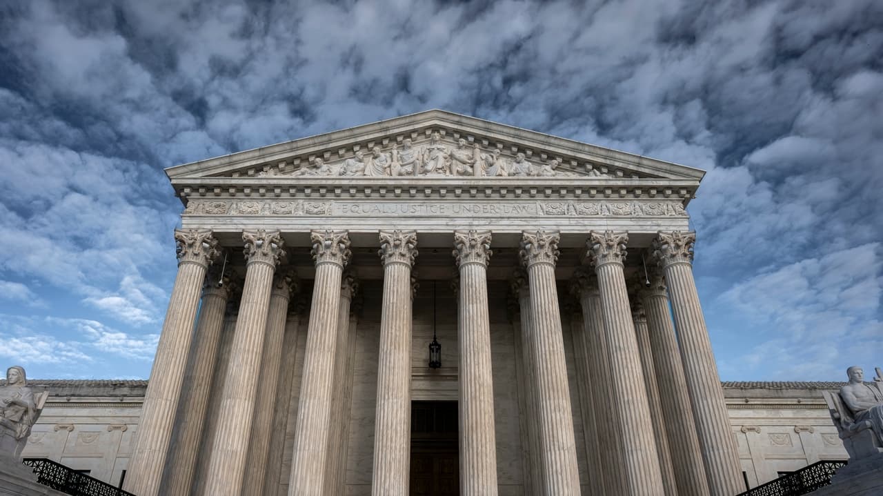 Supreme Court Starts New Term on Climate, Immigration and Guns