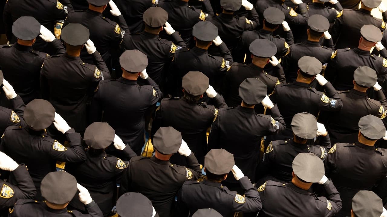 Hochul Signs NYPD Retirement Age Rise