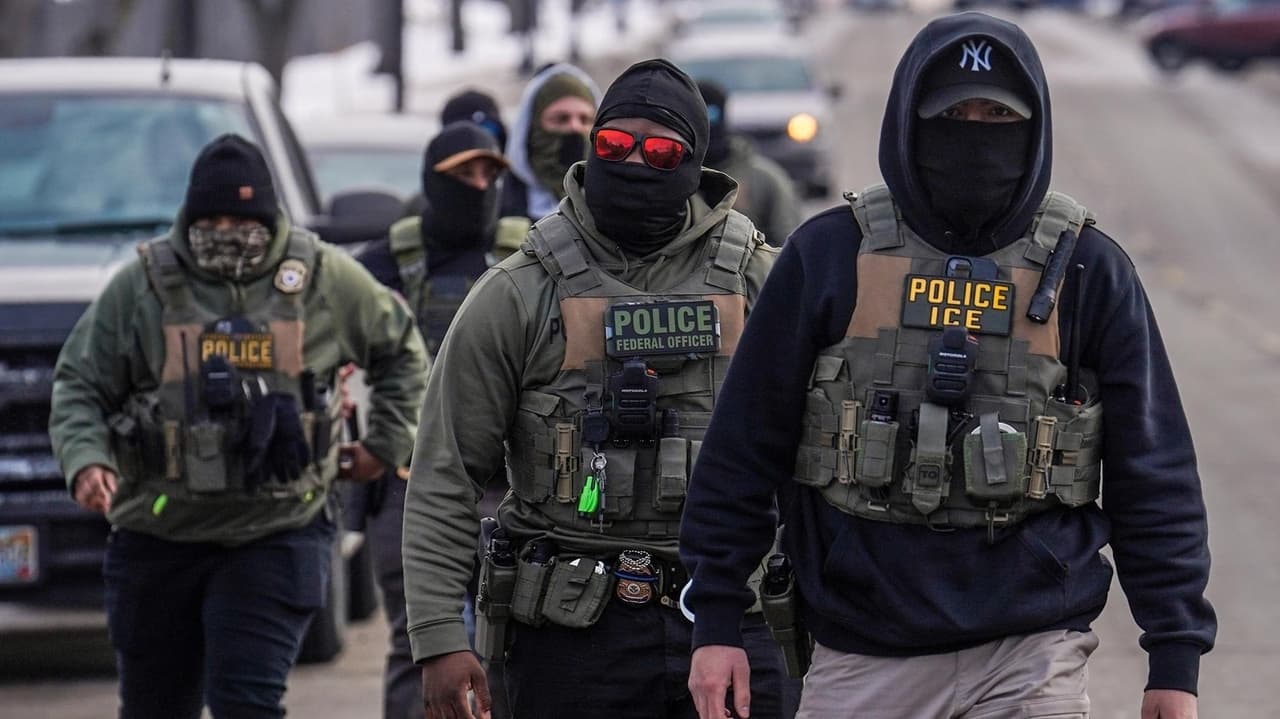 ICE to equip officers with stun gloves