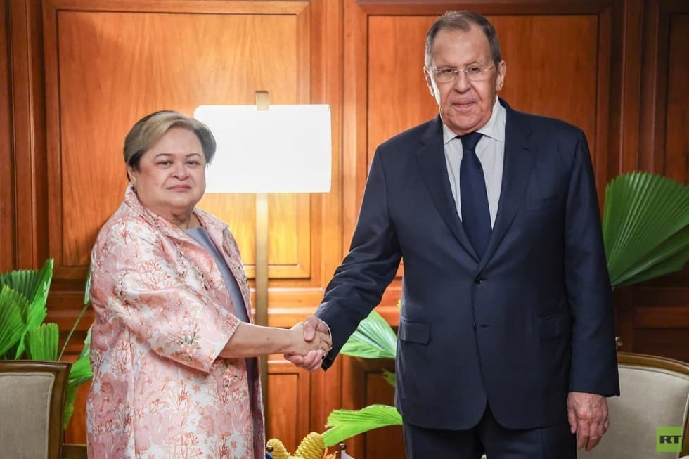 Lavrov and Filipino official discuss trade and energy cooperation