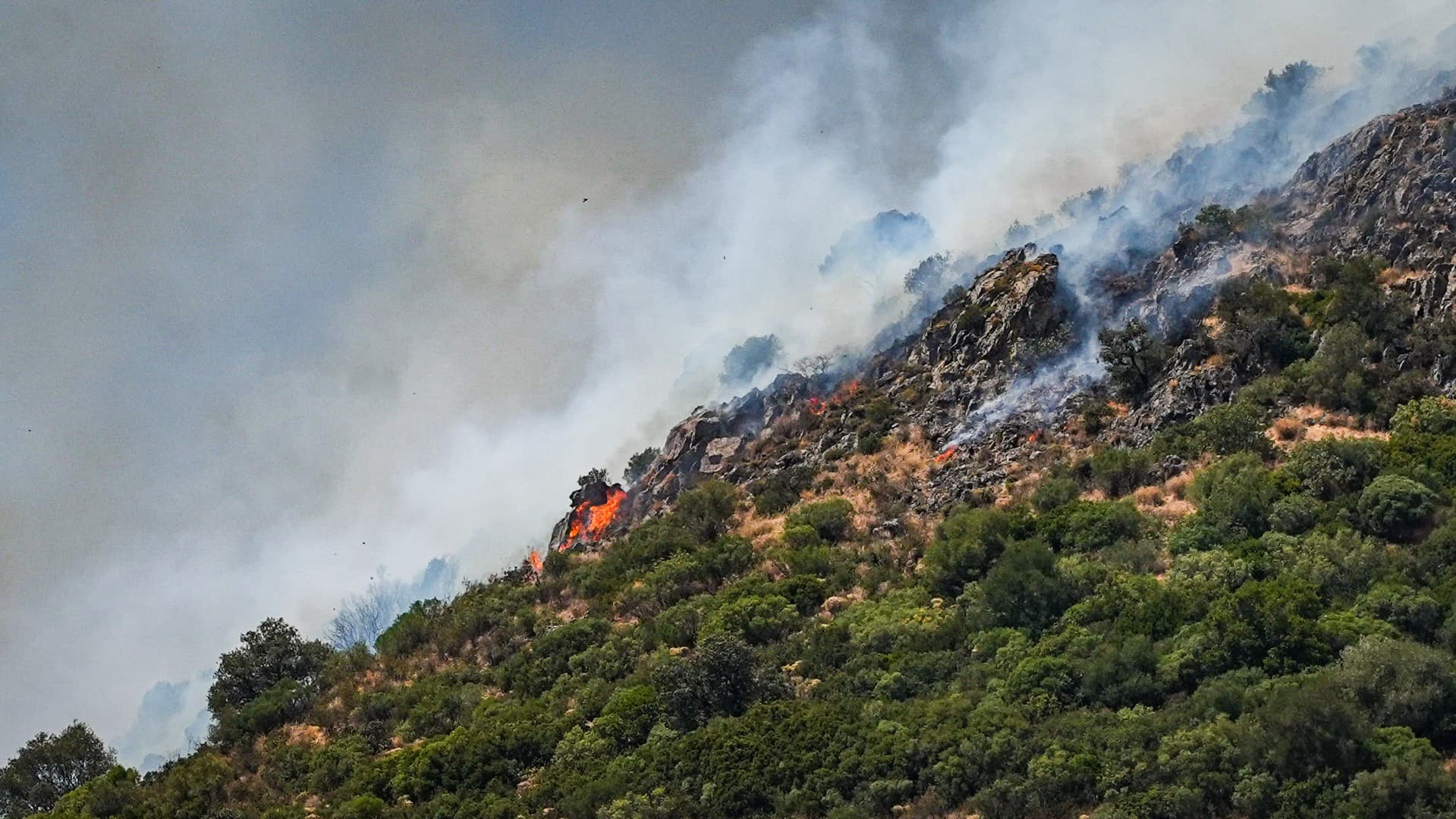 Spain faces extreme heat and wildfires