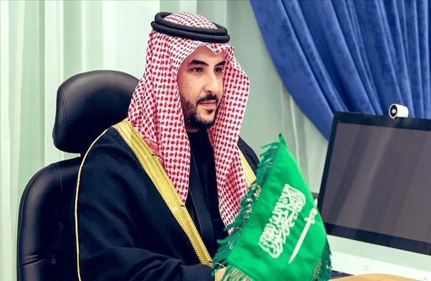 خالد بن سلمان وفانس يتبادلان اللقاء في واشنطن بعد هجمات على الحشد