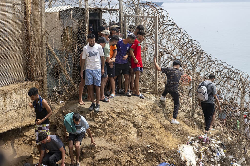 Ex-French PM urges EU meet on Ceuta