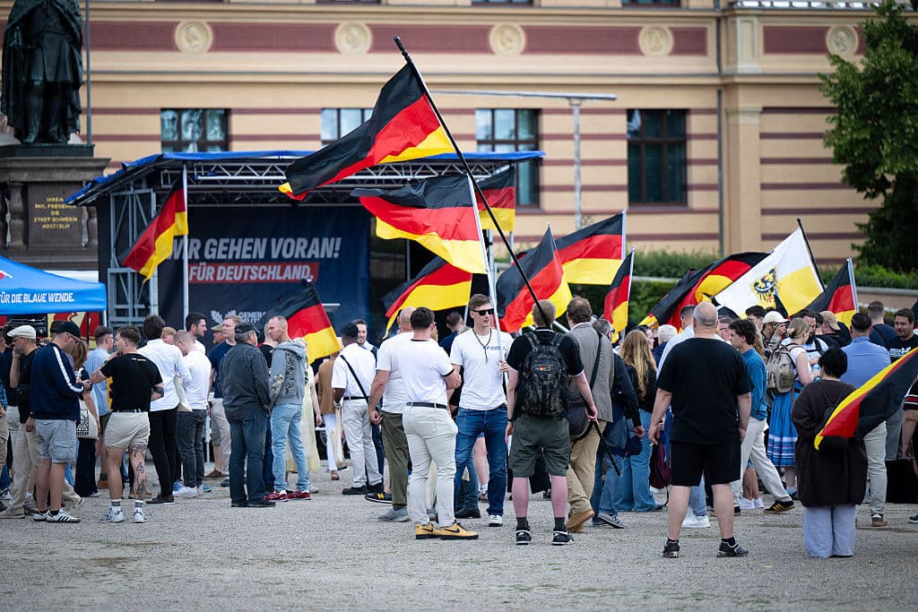 Tens of thousands rally for LGBTQ+ rights in Hamburg