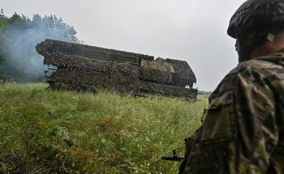 Russia folds two towns in Kharkiv