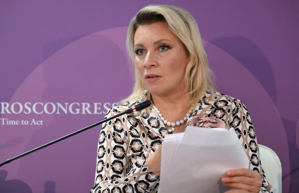 زاخاروفا تنتقد غياب رد الغرب على دعوة ألماني لقتل الروس
