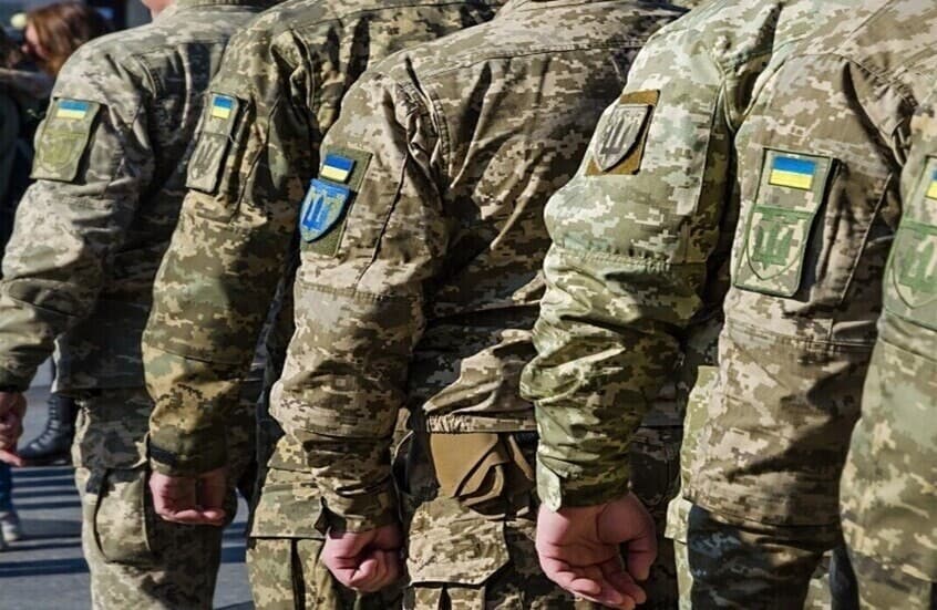Ex-Zelensky aide cites soldiers' survival at risk