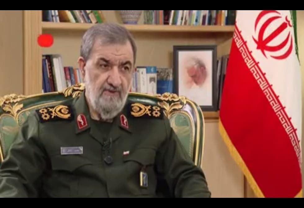 رضائي يناقش امتلاك القنبلة ويهدد بحرب جديدة