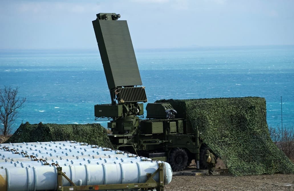 Russian defenses intercept 3 Ukrainian missiles