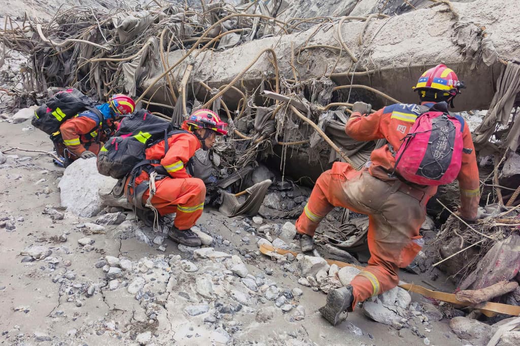 Nepal seeks $5 billion for flood recovery