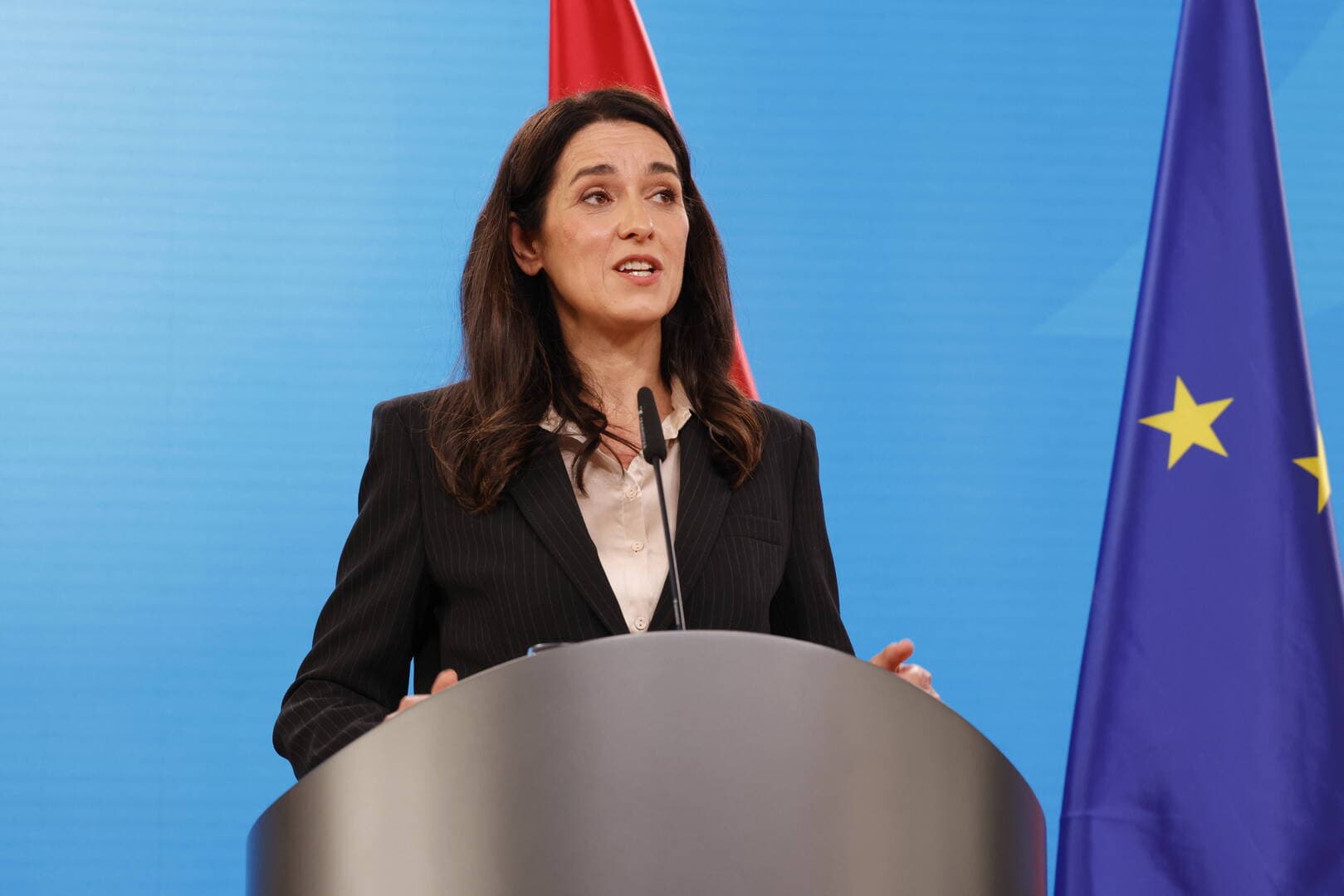 هنغاريا تقترح ممر أمن على حدود الناتو
