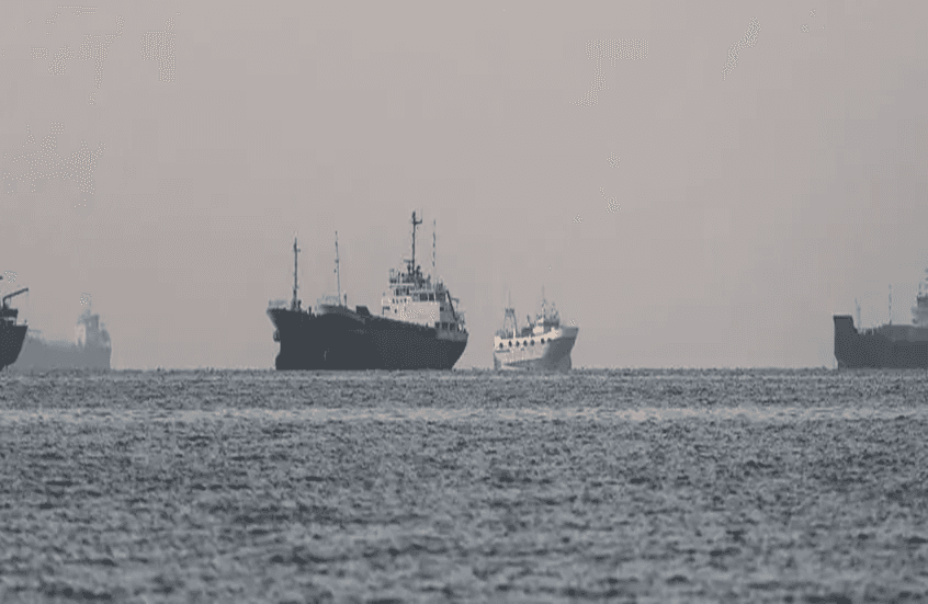 Revolutionary Guard Navy Warns of Suspicious Ships