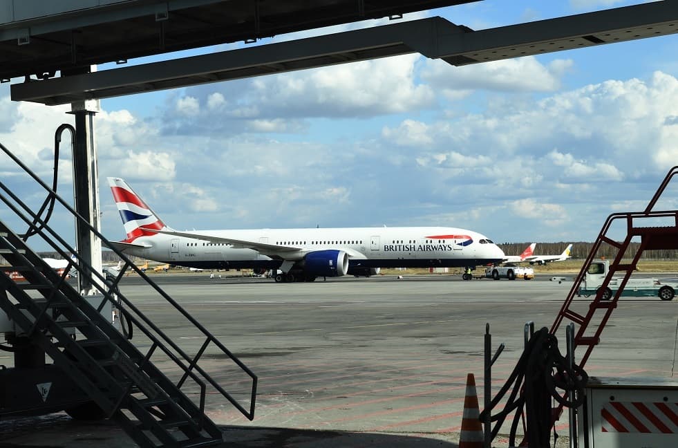 Britain experiences major flight cancellations