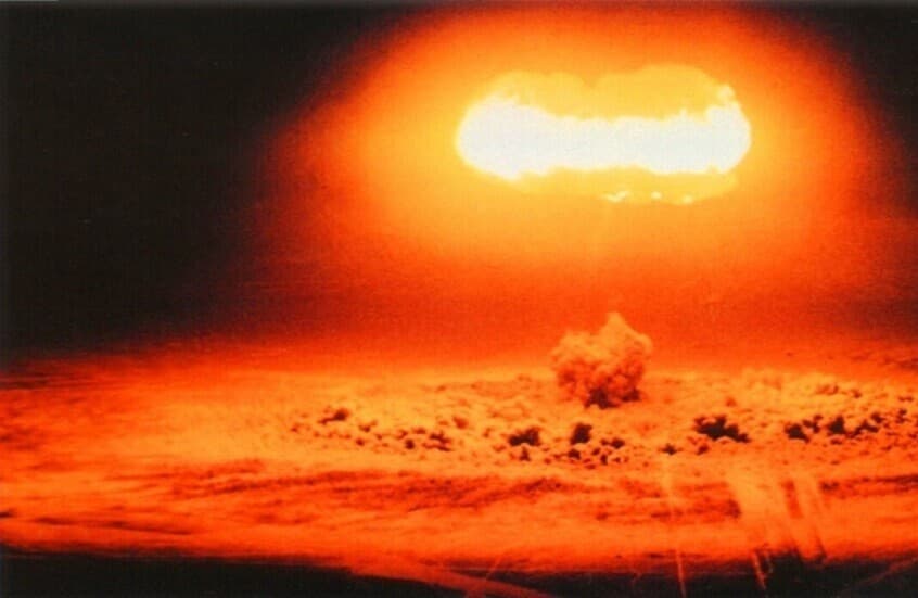 Medvedev Warns of NATO After Nuclear Use