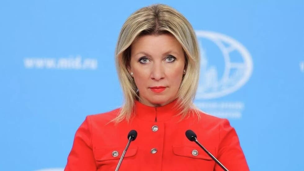 Zakharaova on Sekorski: Russophobia Inherited