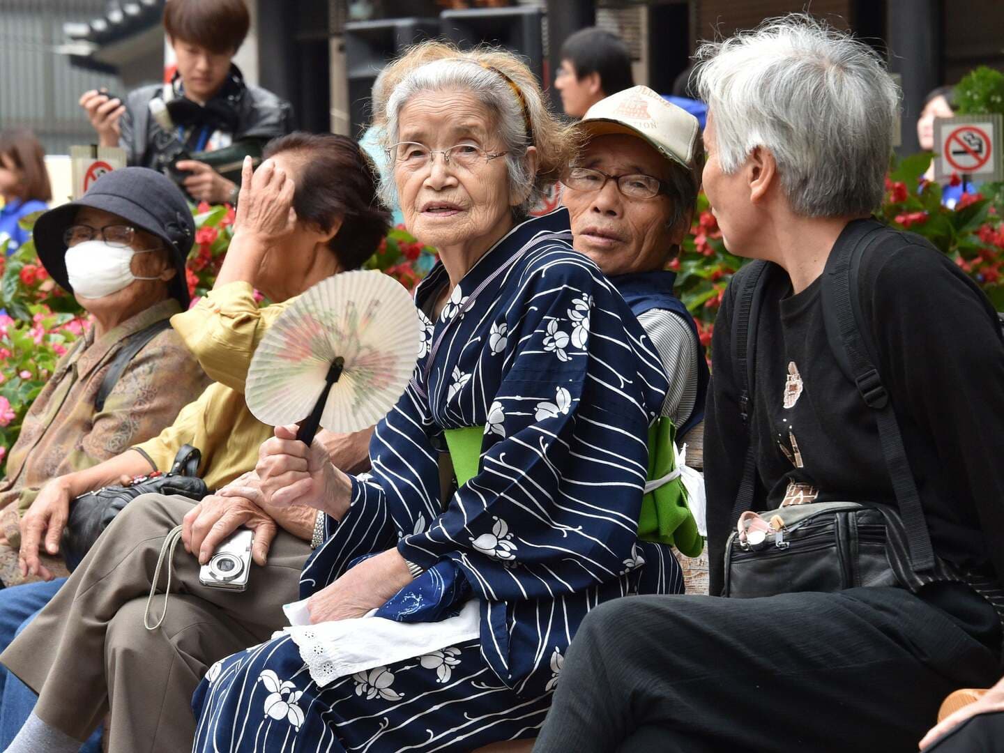 Japan's elderly population surpasses 100,000