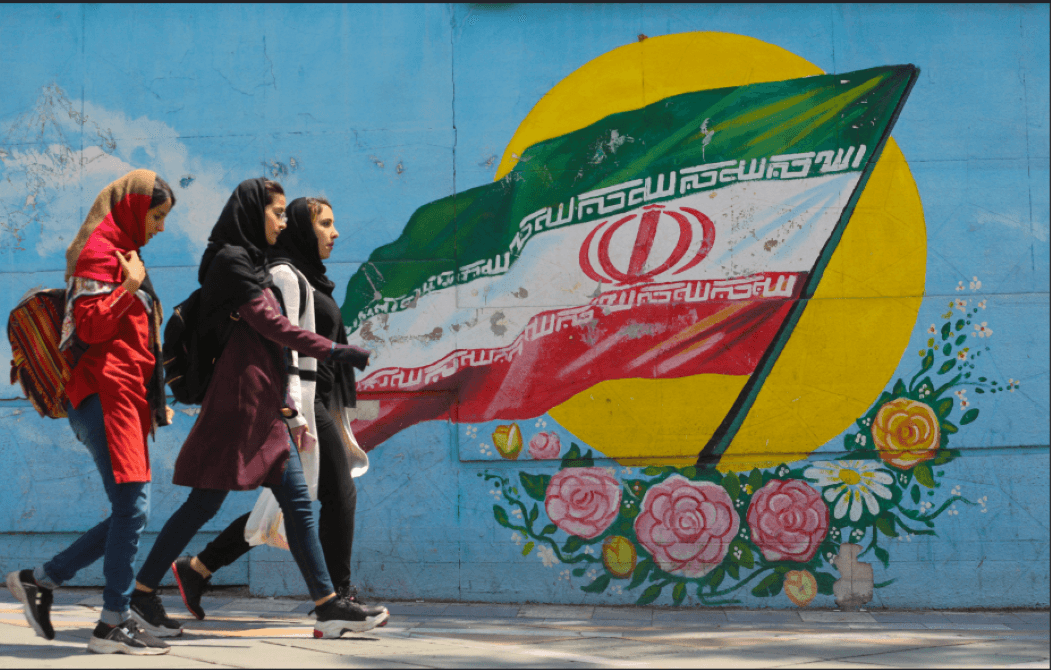 إيران تتجه للدفاع في الحرب
