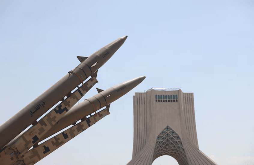 الحرس الثوري يهدد واشنطن وتل أبيب