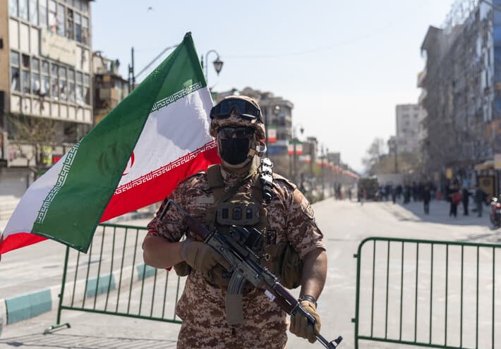 إيران تكشف ردها على خطأ أمريكا وإسرائيل