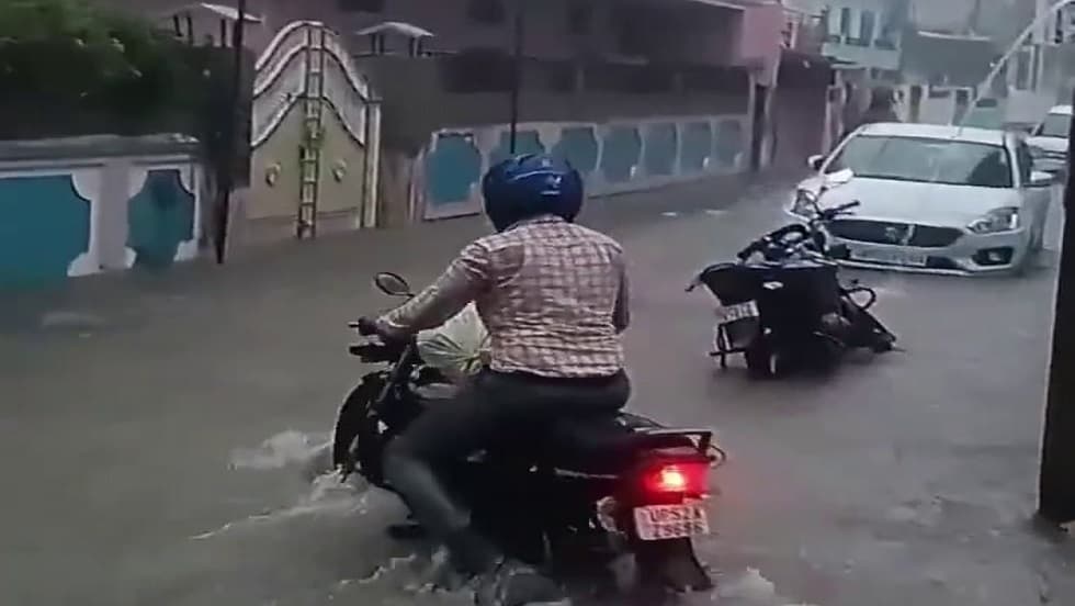 Floods and landslides kill 70 in India and Nepal