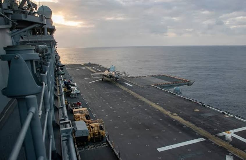 US military plans Middle East naval buildup