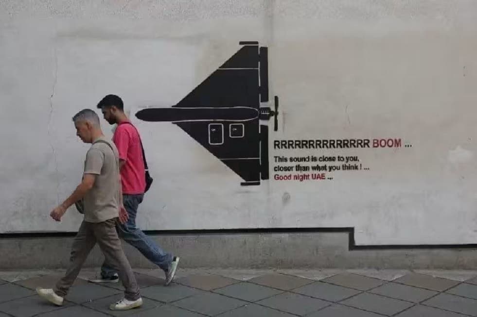 Mural in Tehran Threatens UAE