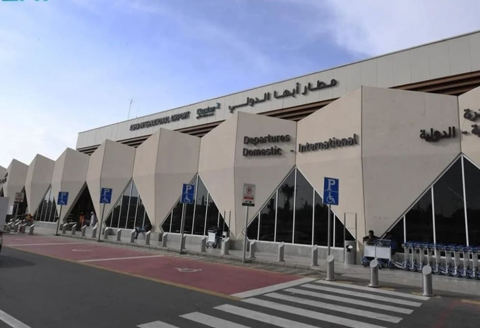 Reuters: Houthi attacks hit Saudi airports