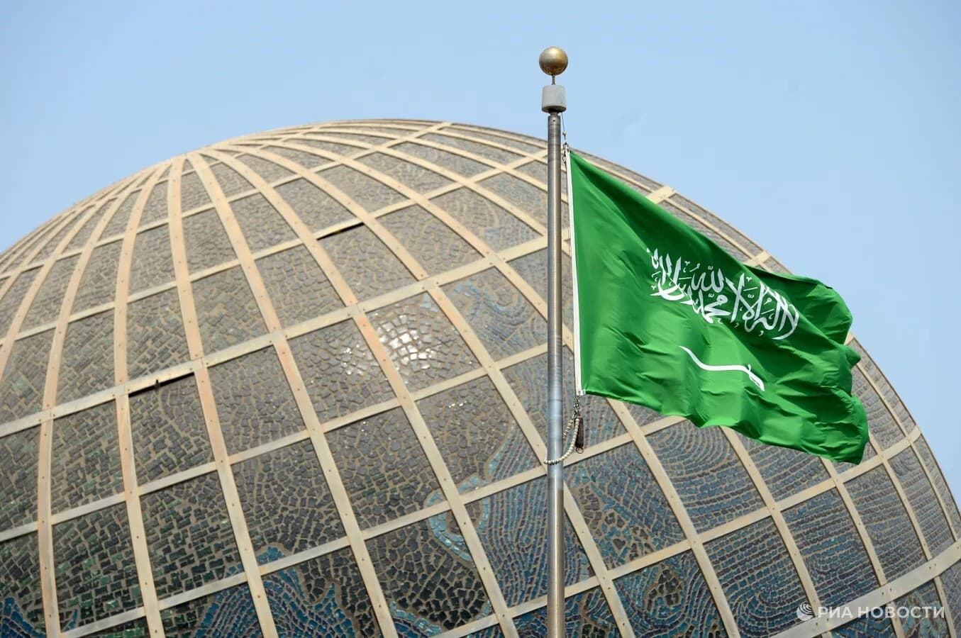 السعودية للطيران: إصابات بحادث بمطار الرياض