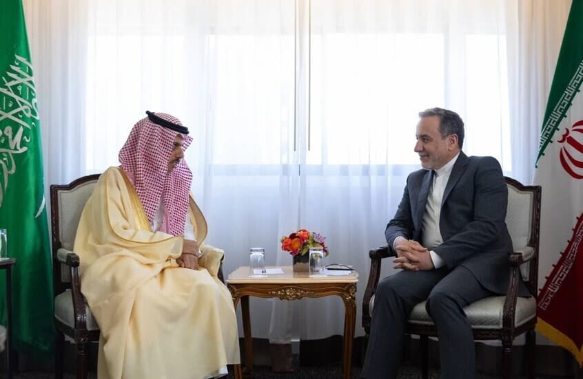 عراقجي يوضح اتصاله مع بن فرحان ودور إيران في الوساطة