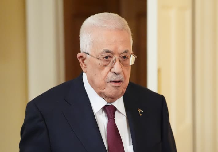 Western nations ask Abbas to reconsider election delay