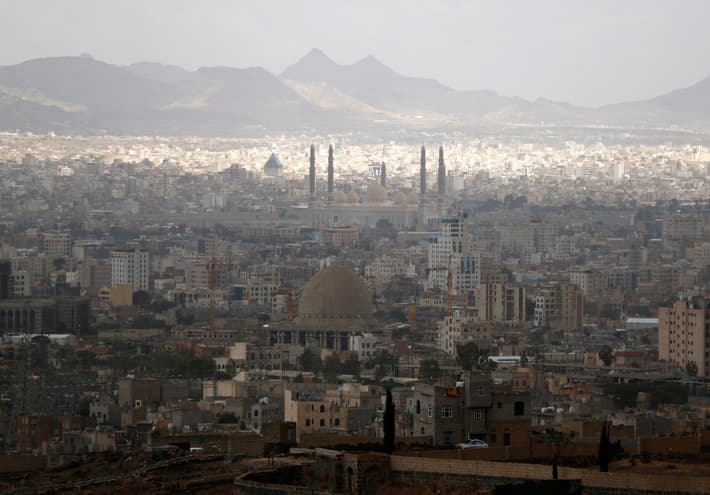 انتشار فيديو لانفجار كبير في صنعاء