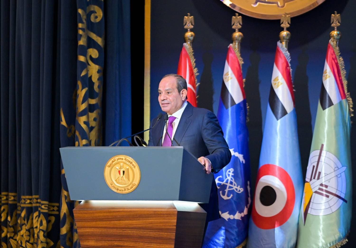 Sisi: Wake-up at 5 AM alone