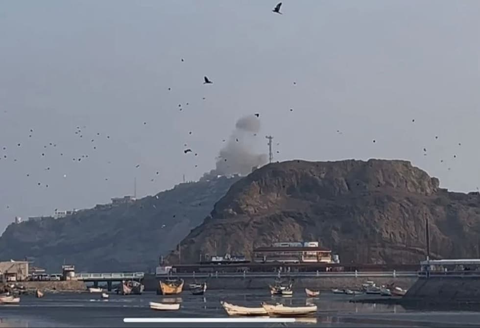 Yemeni government reports attack on president's residence