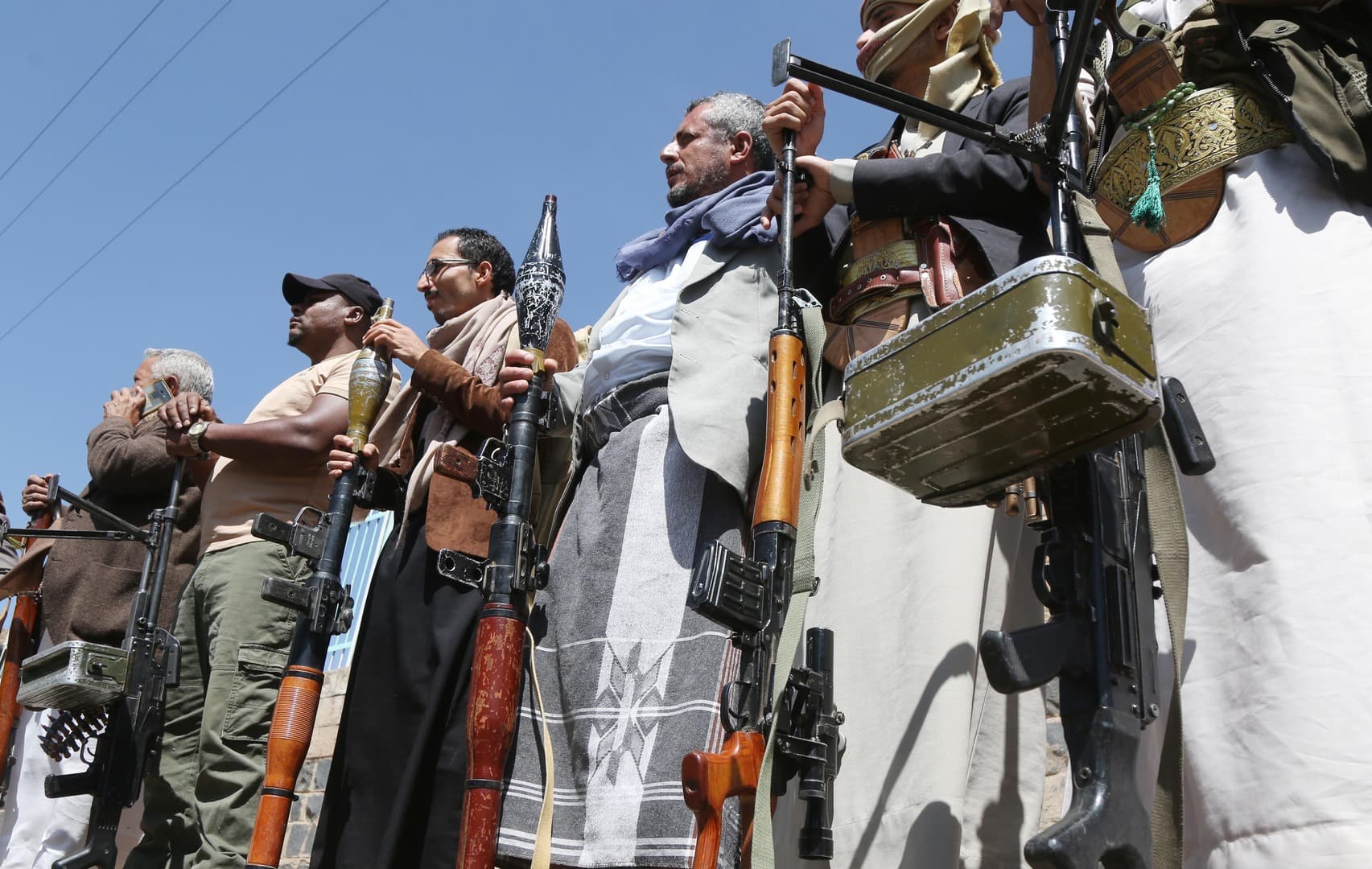 Diplomatic Steps to Ease Saudi-Houthi Tensions