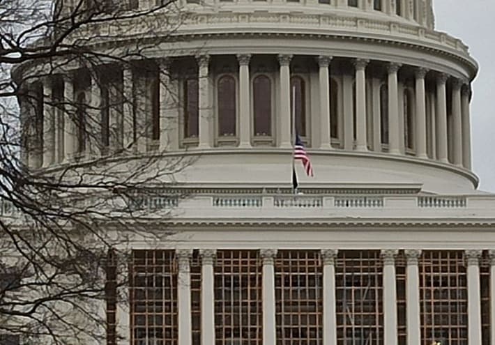 Congress members propose bill to stop Moscow-Washington diesel deal
