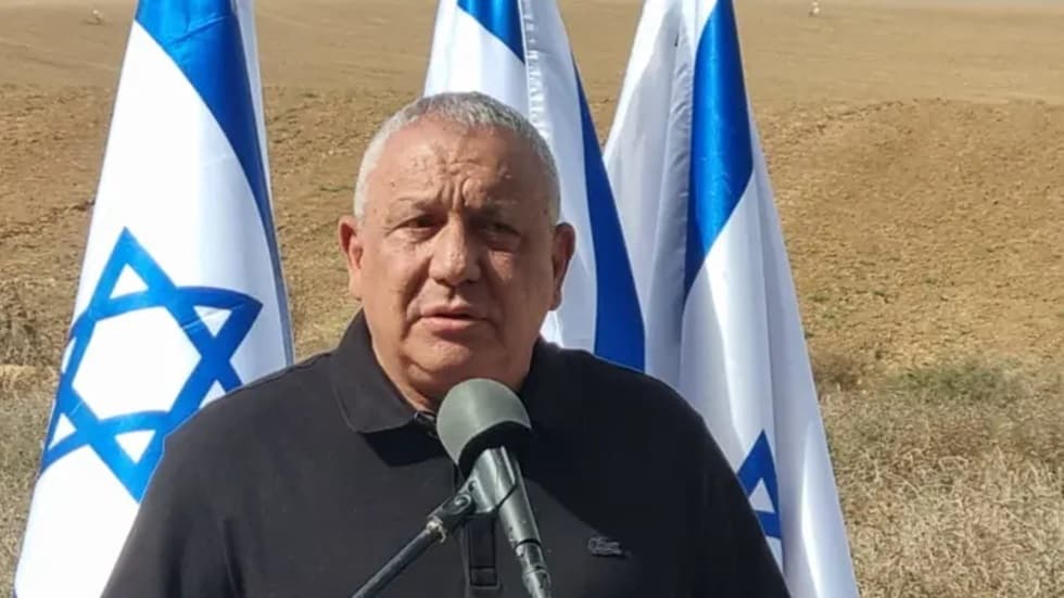 إسرائيل تندلع بعد وصف آيزنكوت ب"القرد المغربي"