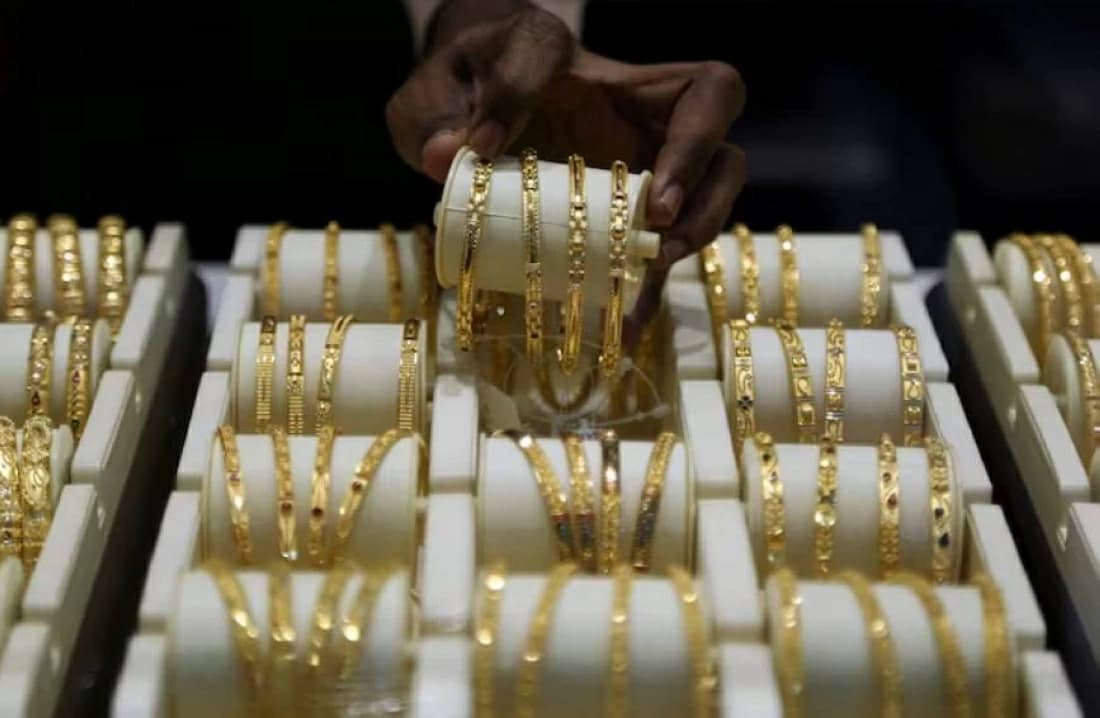 Gold prices rise over 1% as tensions escalate in the Strait of Hormuz