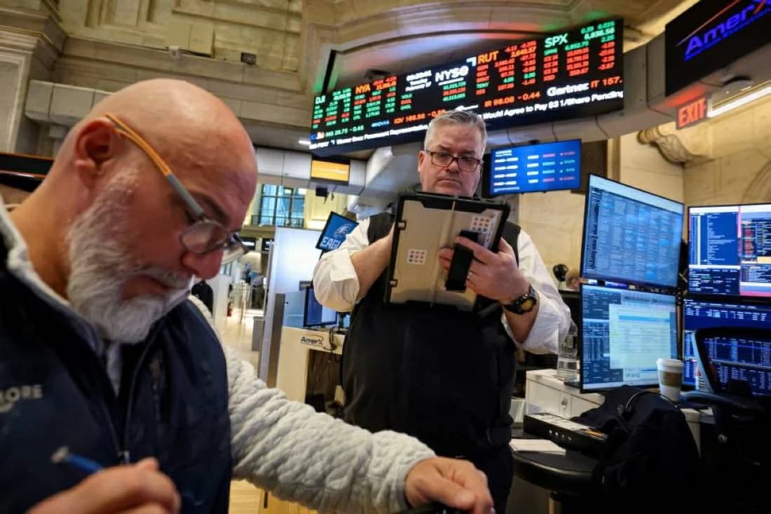 Wall Street closes higher as earnings season begins