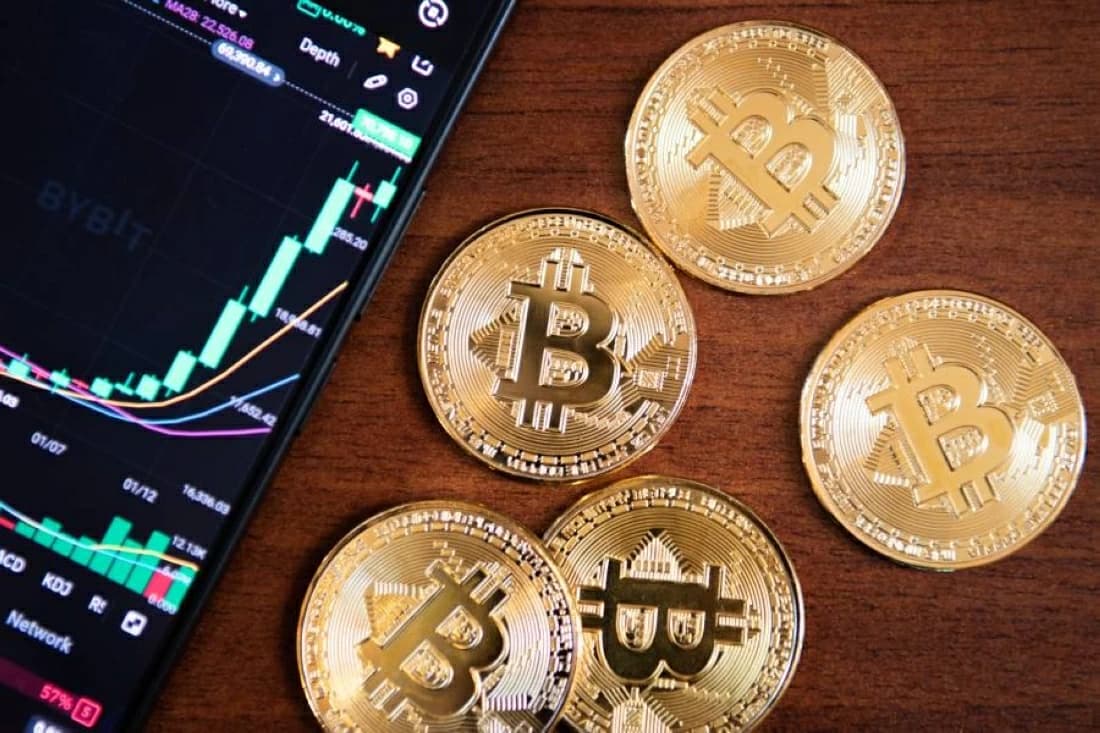 Bitcoin funds see $465M outflow