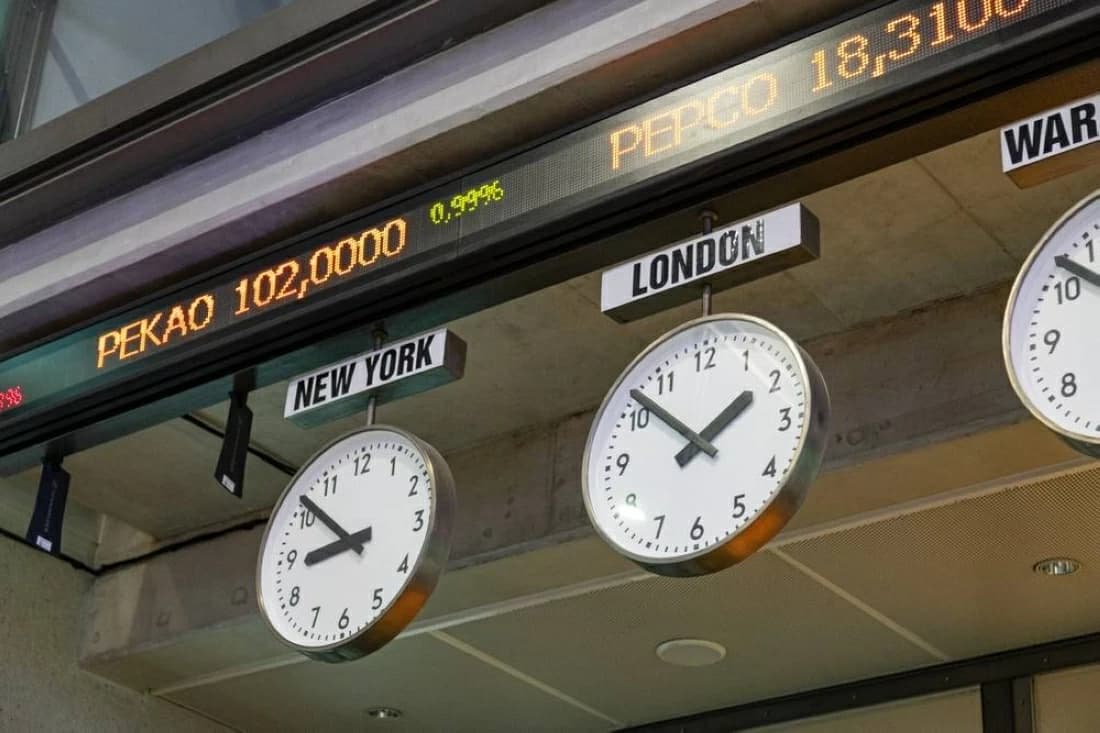 S&P 500 rises ahead of earnings