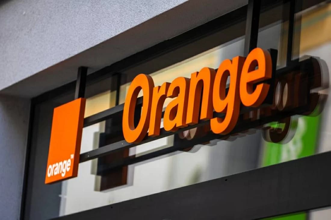 France divests part of Orange stake