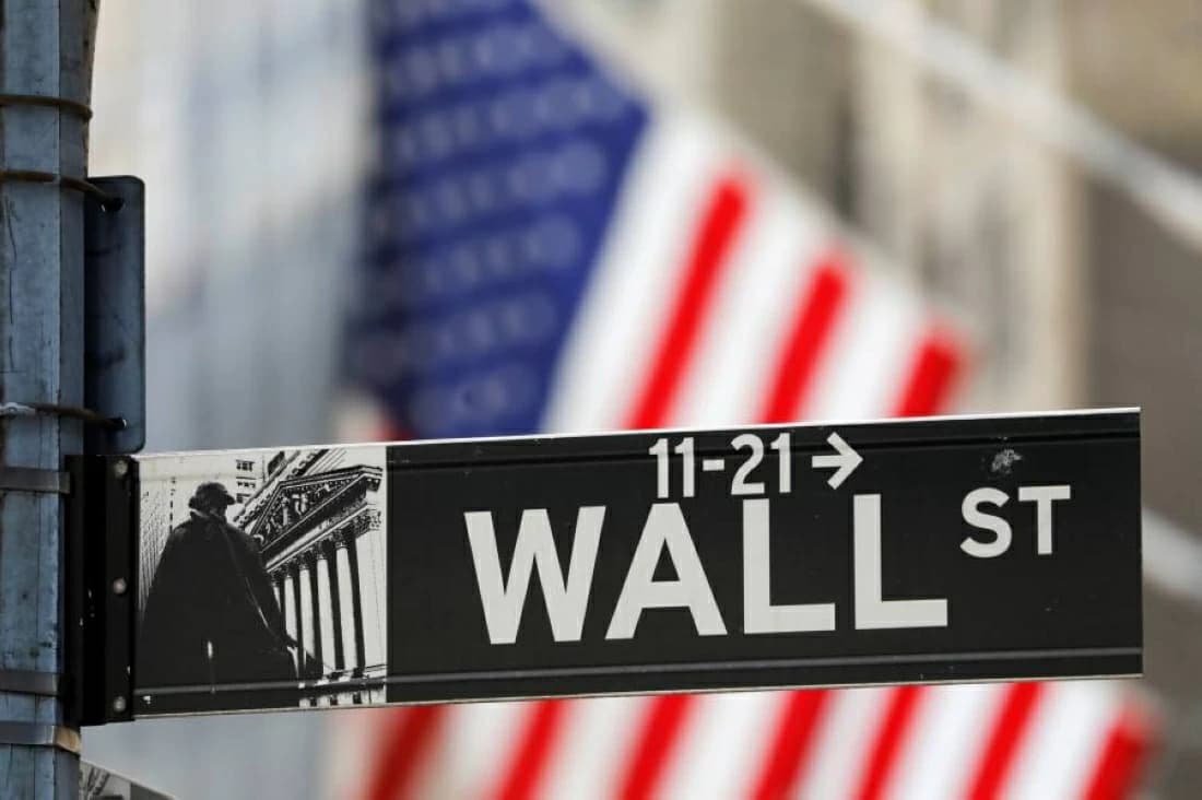 S&P 500 reaches new peak amid AI gains